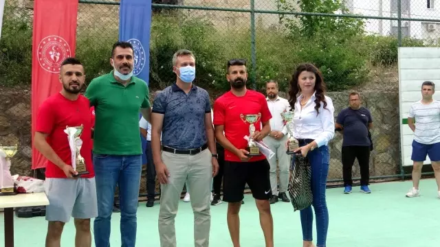 Can Üner Tenis Yaz Turnuvası'nda kupalar sahiplerini buldu