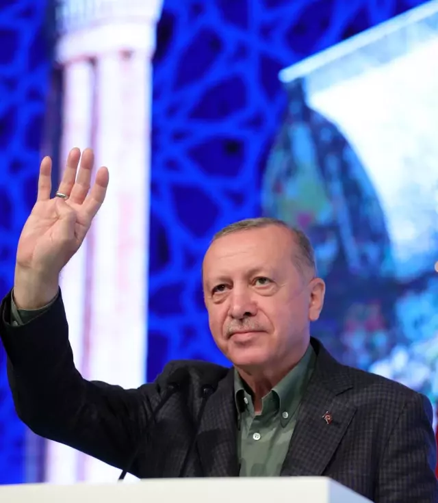 Son dakika haber... Cumhurbaşkanı Erdoğan: 'İzmir'deki provokatif saldırıyı en şiddetli şekilde kınadık, kınıyoruz, benzerlerini de kınayacağız.'