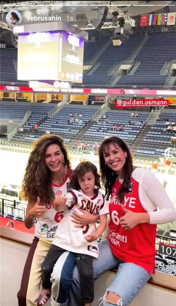 Ebru Şahin aileye girdi Ebru Şahin aileye girdi