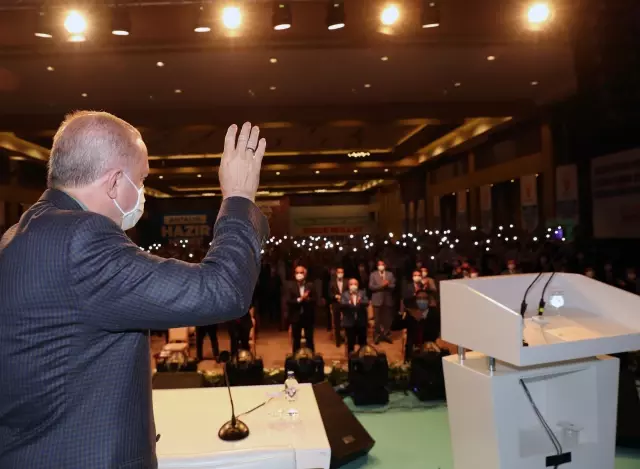 Erdoğan: '(HDP İzmir il binasına yapılan saldırı) Yakalanan failin önündeki ve arkasındaki tüm ilişkiler ortaya çıkarılarak en ağır cezayı alacağına... Erdoğan: '(HDP İzmir il binasına yapılan saldırı) Yakalanan failin önündeki ve arkasındaki tüm ilişkiler ortaya çıkarılarak en ağır cezayı alacağına...