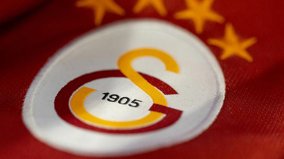 Galatasaray'dan KAP açıklaması: Kulübümüze uygulanan idari, mali ve sportif kısıtlamalar tümüyle kaldırılmıştır