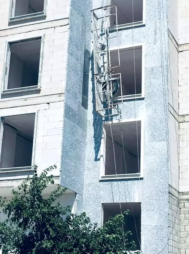 Gaziantep'teki şantiyede iskele faciası: 2 işçi öldü, 2 işçi ağır yaralı Gaziantep'teki şantiyede iskele faciası: 2 işçi öldü, 2 işçi ağır yaralı