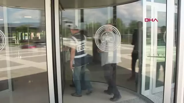 MİRAS MESELESİ YÜZÜNDEN TARTIŞTIĞI MUHTAR KUZENİNİ VURAN ŞÜPHELİ ADLİYEDE