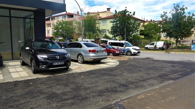 ters yonden giden motosikletli otomobille boy 10 14211669 o