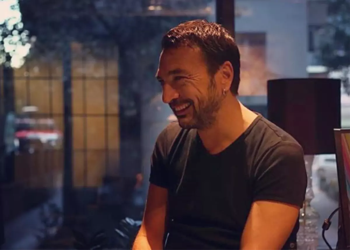 Uluç Bayraktar kimdir? Kaç yaşında, nereli, mesleği ne? Yönetmen Uluç Bayraktar'ın filmleri, hayatı ve biyografisi!
