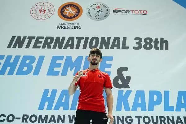 38. Uluslararası Vehbi Emre ve Hamit Kaplan Güreş Turnuvası sona erdi