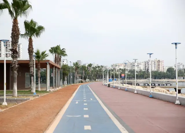 Samsun ve çevre illerde sokağa çıkma kısıtlaması nedeniyle sakinlik yaşanıyor Samsun ve çevre illerde sokağa çıkma kısıtlaması nedeniyle sakinlik yaşanıyor
