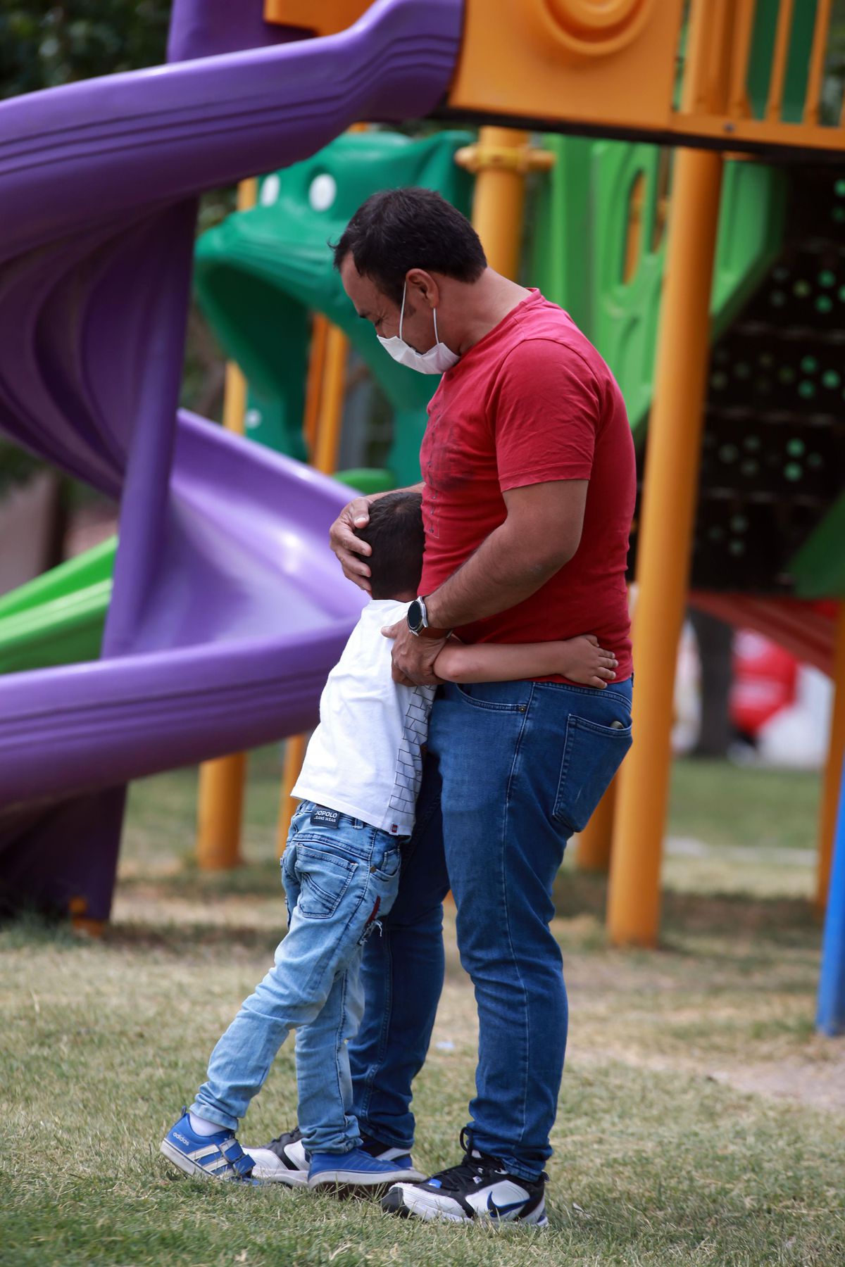 Aydın'da bir aile dört kuşaktır evlat edinilen çocuklarla büyüyor