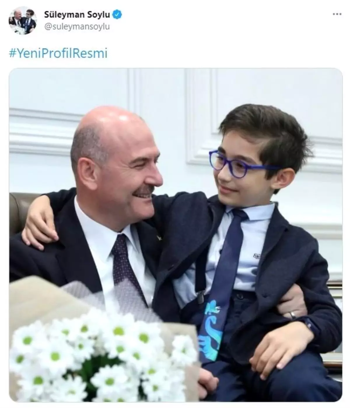 Bakan Soylu'dan Babalar Günü'nde şehit polis memuru Hüseyin Gül'e vefa