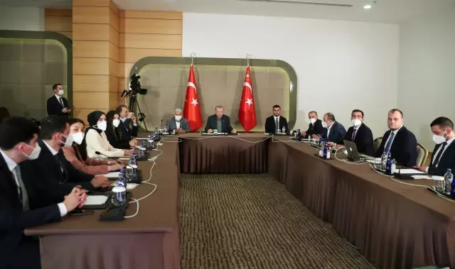 Son dakika haberleri | Cumhurbaşkanı Erdoğan, çevrim içi 'Babalar Günü' etkinliğinde gençlerle bir araya geldi: (2)
