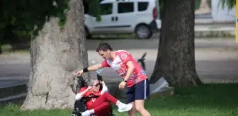 Savaş: Edirne'de 6. Sınırsız Dostluk Yarı Maratonu 20 ülkeden 1045 sporcunun katılımıyla koşuldu Savaş: Edirne'de 6. Sınırsız Dostluk Yarı Maratonu 20 ülkeden 1045 sporcunun katılımıyla koşuldu