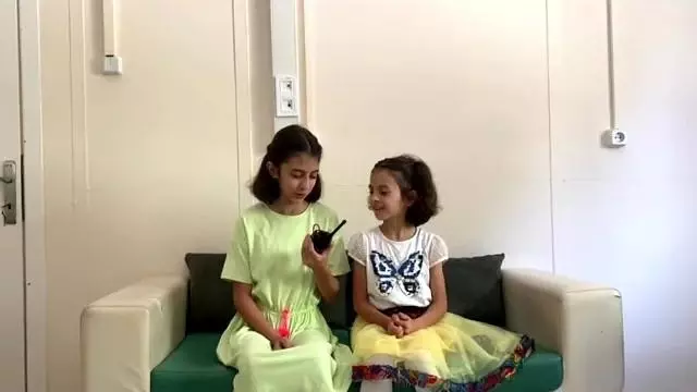 Evlatlarından babalarına telsiz anonsundan sürpriz 'Babalar Günü' kutlaması Evlatlarından babalarına telsiz anonsundan sürpriz 'Babalar Günü' kutlaması