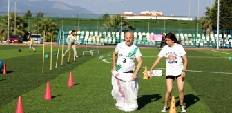 Gaziemir'de babalarla çocukları yarıştı