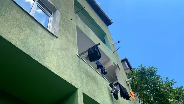 İstanbul'da feci olay! 5 yaşındaki çocuk balkondan aşağıya düştü İstanbul'da feci olay! 5 yaşındaki çocuk balkondan aşağıya düştü