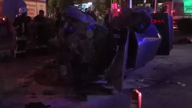 OTOMOBİLLER ÇARPIŞTI: 1 YARALI OTOMOBİLLER ÇARPIŞTI: 1 YARALI