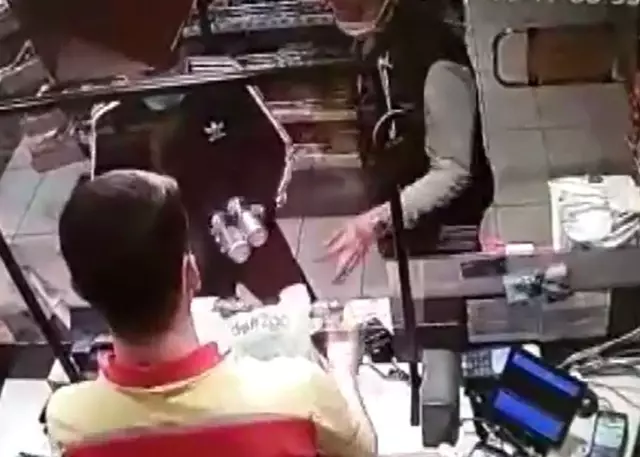 Sancaktepe'de yakalanan oto hırsızının kayıp olarak arandığı ortaya çıktı Sancaktepe'de yakalanan oto hırsızının kayıp olarak arandığı ortaya çıktı