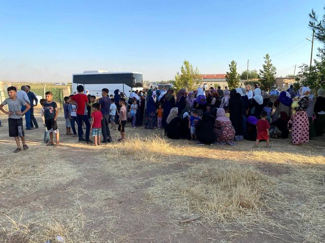 Akrabalar arasındaki sulama kavgasında ölen 3 kişi toprağa verildi