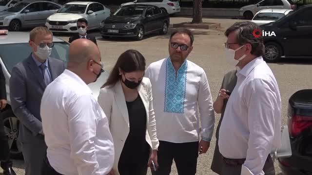 ukrayna disisleri bakani dmitro kuleba tum 14213141 o