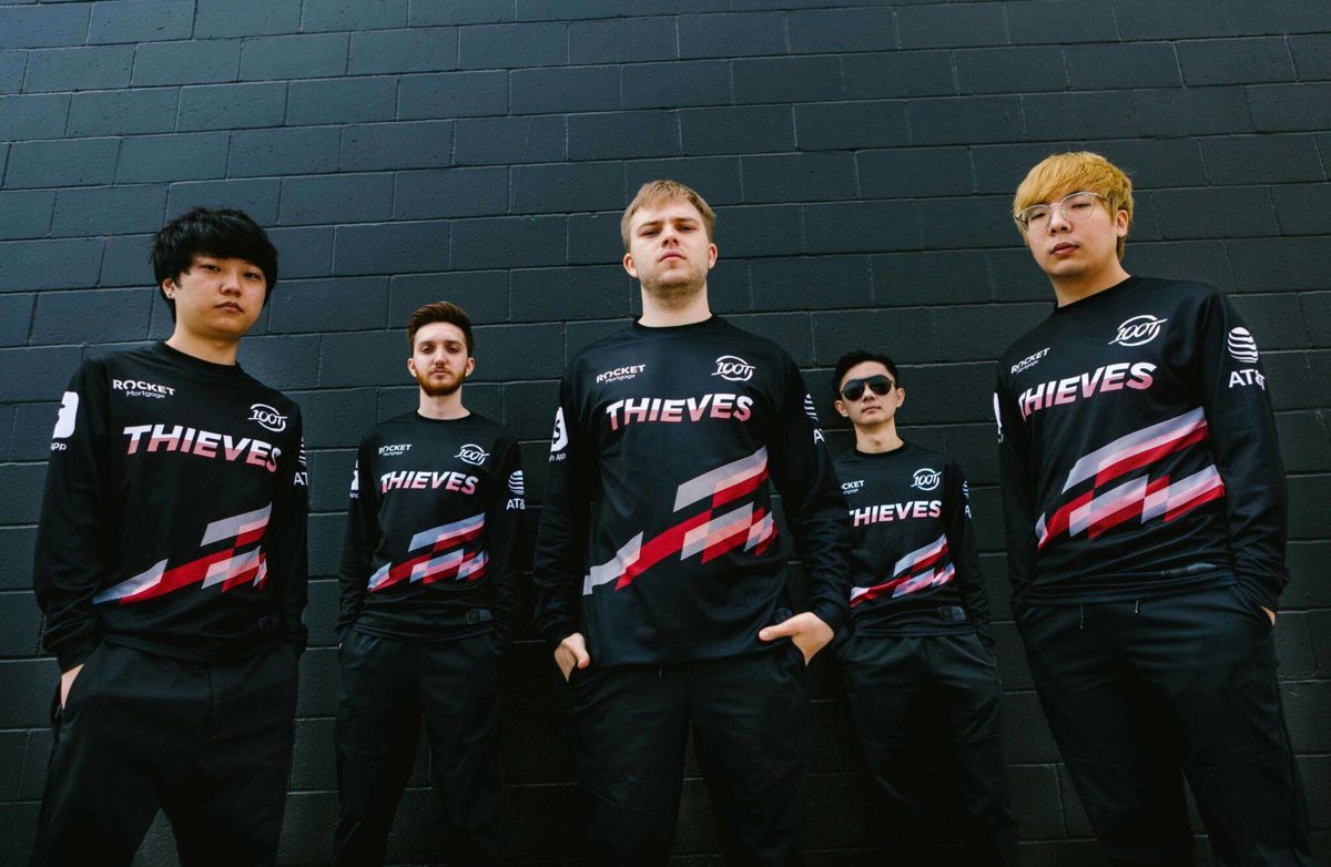 100Thieves Team Liquid'i mağlup etti ve ligin zirvesindeki yerini korudu