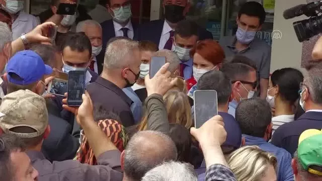 AFYONKARAHİSAR - Akşener esnafı ziyaret etti (5) AFYONKARAHİSAR - Akşener esnafı ziyaret etti (5)