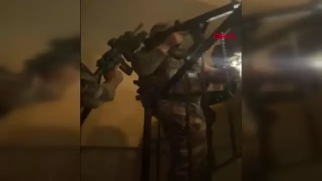 Son dakika haberi... ATAŞEHİR'DEKİ GASP DEHŞETİNİN ŞÜPHELİLERİNE OPERASYON KAMERADA
