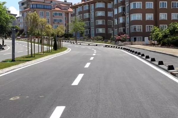 Bandırma'da asfalt ve yol yapım çalışmaları sürüyor Bandırma'da asfalt ve yol yapım çalışmaları sürüyor