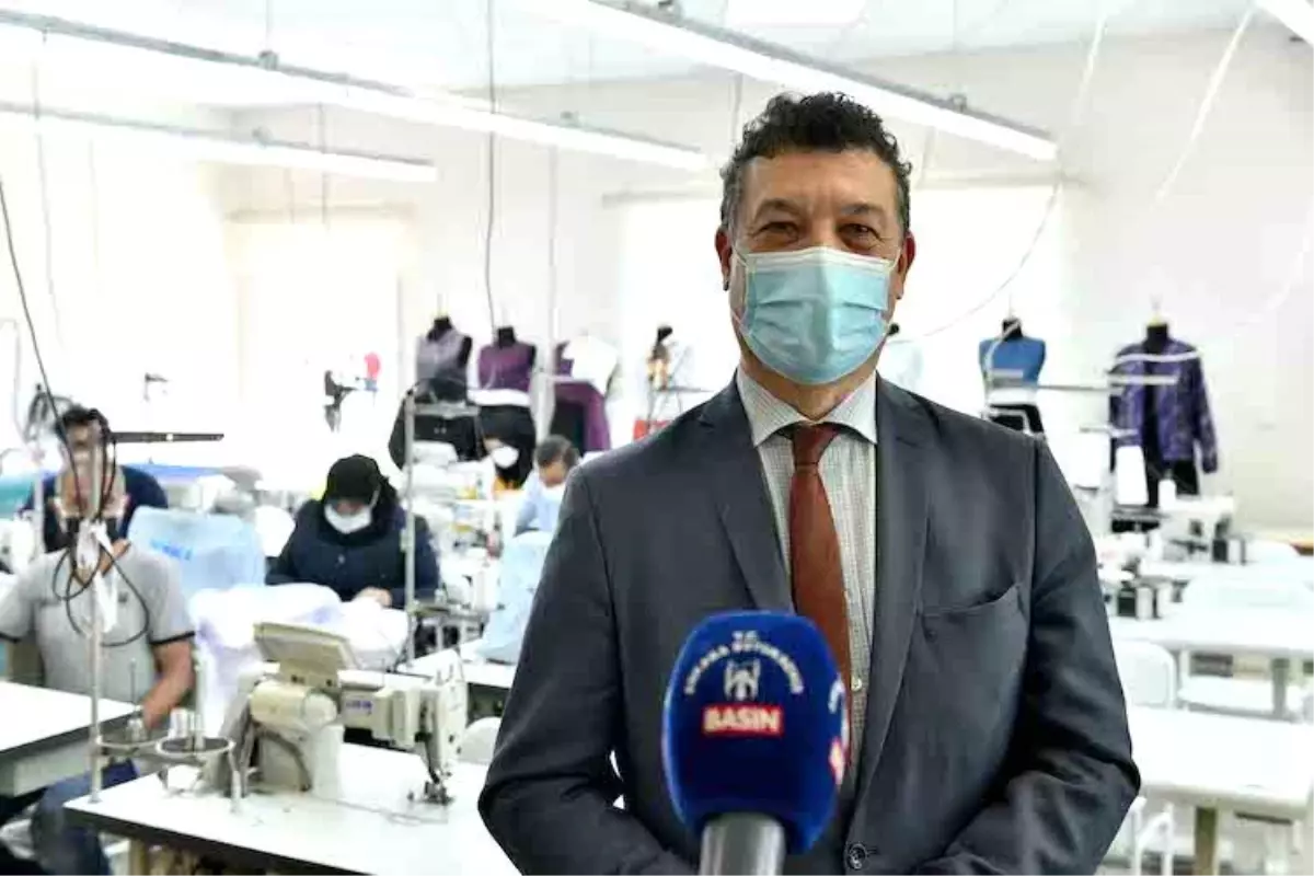 Başkan Yavaş, 20 Haziran Dünya Mülteciler Günü Nedeniyle Ağaç Dikme Etkinliğine Katıldı