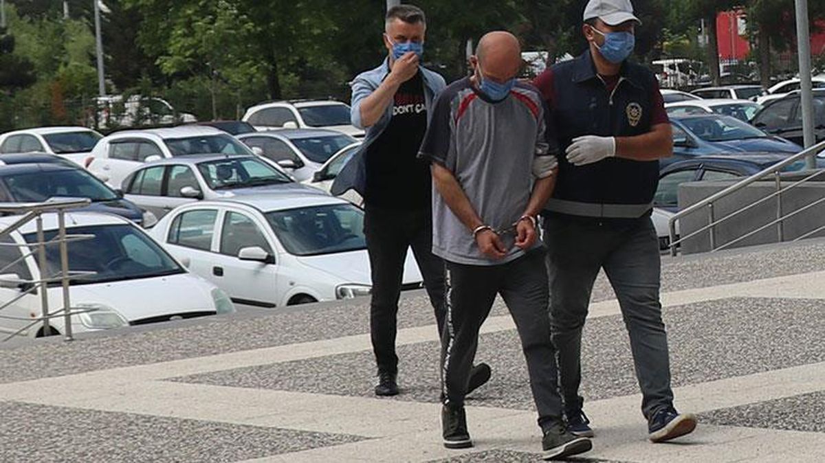 75 bin lirasının iş yerinden çalındığını gören esnaf soluğu karakolda aldı! Hırsız, çalışanı çıktı