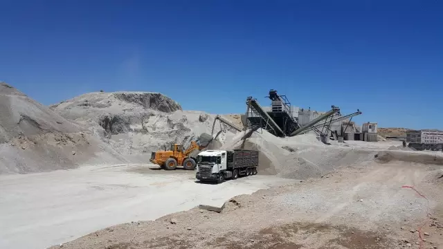 Bitlis'in 'beyaz altın'ı ekonomiye katkı sağlıyor Bitlis'in 'beyaz altın'ı ekonomiye katkı sağlıyor