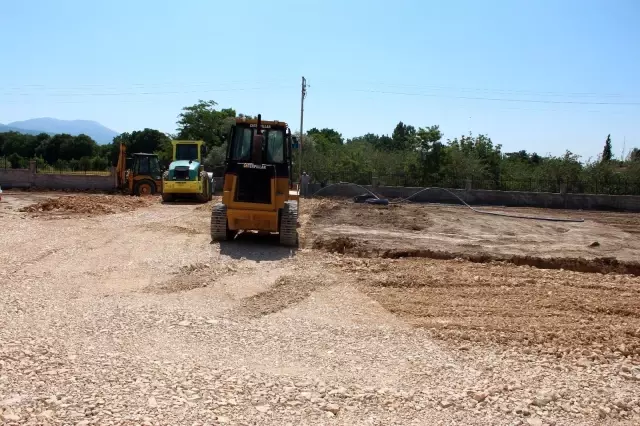 Çevre düzenleme ve peyzaj çalışmalarına başlandı Çevre düzenleme ve peyzaj çalışmalarına başlandı