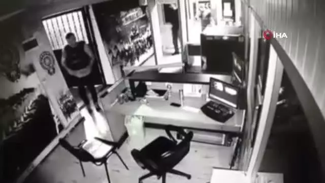 Son dakika haber... Esenyurt'ta polis merkezinde ölen kişi hakkında savcılık açıklama yaptı