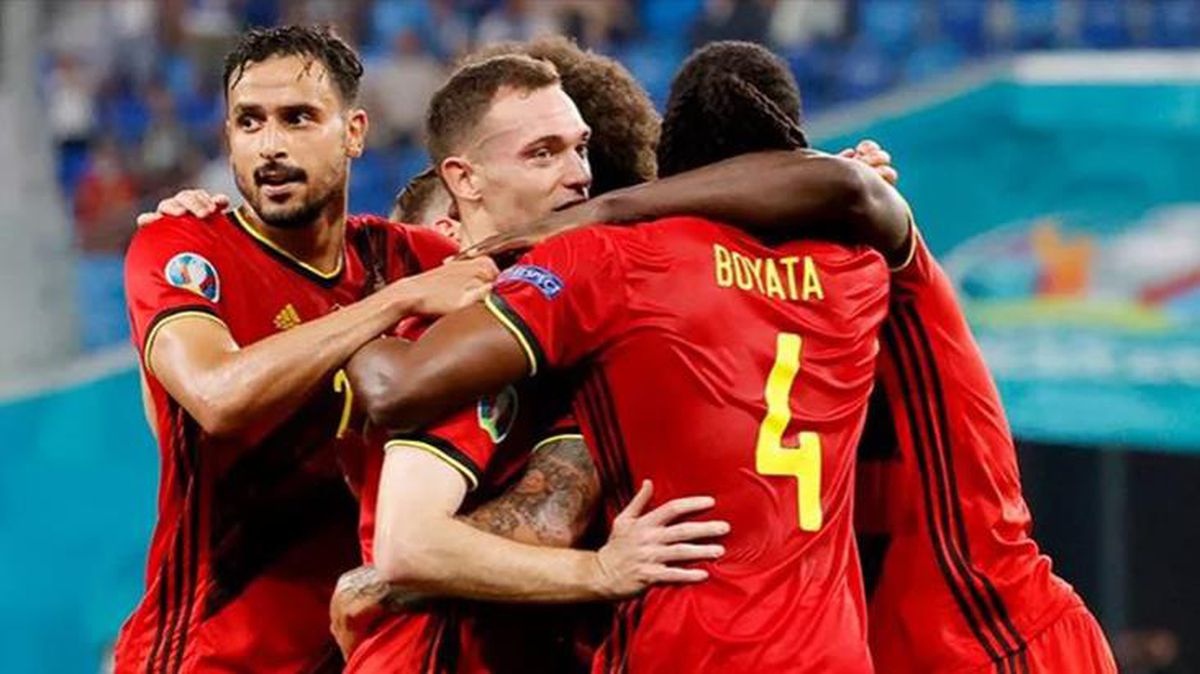 EURO 2020 B Grubu'nda Finlandiya'yı 2-0 yenen Belçika namağlup bir üst tura yükseldi