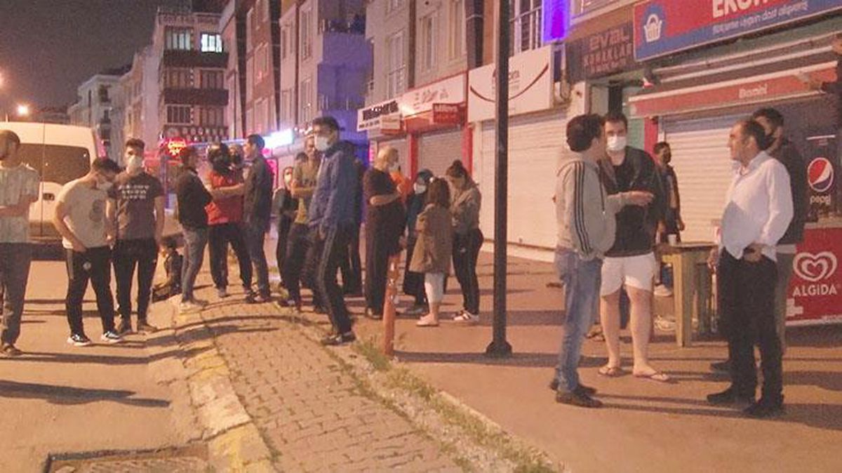 Evlerinde ölü bulunan anne ve oğlunun, 'Bomba var' notu bırakıp intihar ettiği ortaya çıktı