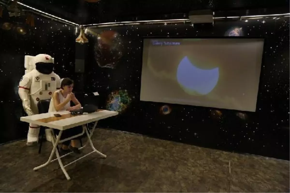 Eyüpsultan 'Astronomi Yaz Okulu' online eğitimle başlıyor