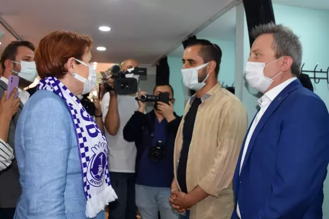 AFYONKARAHİSAR - Akşener esnafı ziyaret etti (5) AFYONKARAHİSAR - Akşener esnafı ziyaret etti (5)