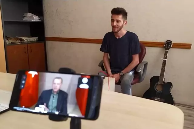 Karacabeyli gencin Erdoğan için bestelediği 'Koca Yürekli Adam' 2023 seçim şarkısı olabilir