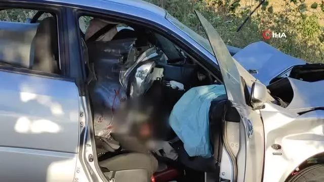 Kuşadası'nda trafik kazası: 1 ölü, 1 ağır yaralı Kuşadası'nda trafik kazası: 1 ölü, 1 ağır yaralı