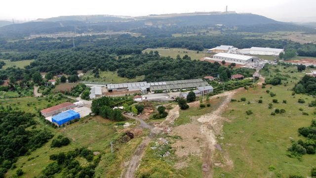 lutfu turkkan in kacak ciftligi tahliye edili 9 14214557 o