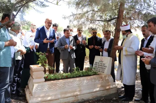 Son dakika haberi! Siirt'te şehit mezarları yenilendi, Şehitler Çeşmesi açıldı Son dakika haberi! Siirt'te şehit mezarları yenilendi, Şehitler Çeşmesi açıldı
