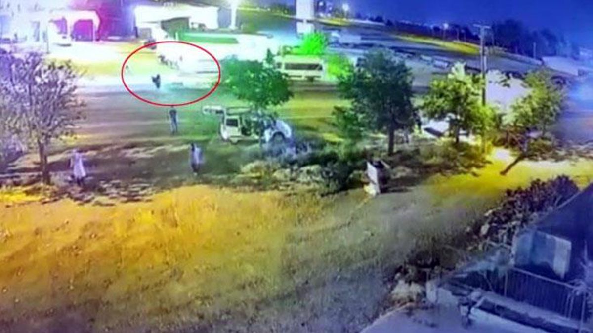 Akrabasının cenazesini bekleyen kadın, canından oldu! O anlar kamerada