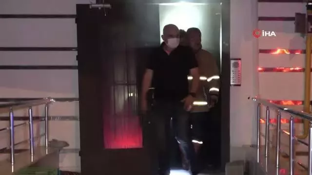 Apartmanda yangın paniği: 1'i bebek 4 kişi dumandan etkilendi
