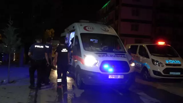 Apartmanda yangın paniği: 1'i bebek 4 kişi dumandan etkilendi