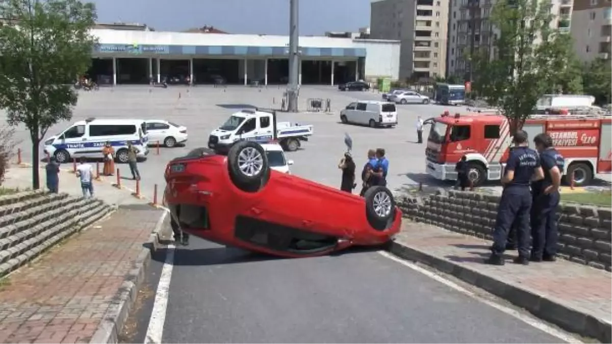 Beylikdüzü'nde direksiyon dersi aldığı otomobille takla attı, yaralandı