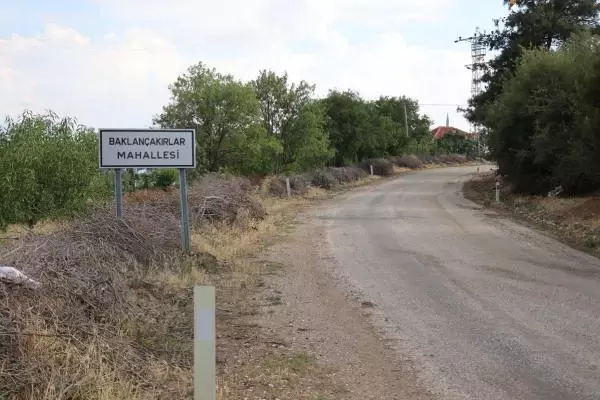 Mucize kurtuluş! Engelli Arda'yı yıldırım çarpmasından römork lastikleri kurtardı Mucize kurtuluş! Engelli Arda'yı yıldırım çarpmasından römork lastikleri kurtardı