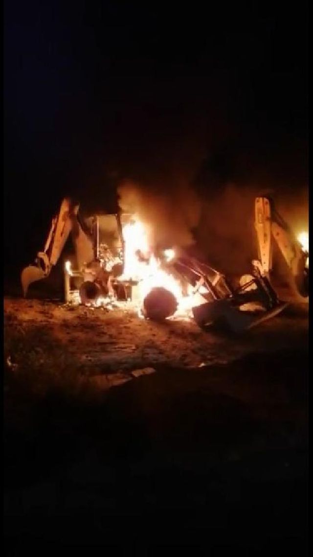gebze de 3 is makinesinin yanmasinda kundakla 4 14217287 o