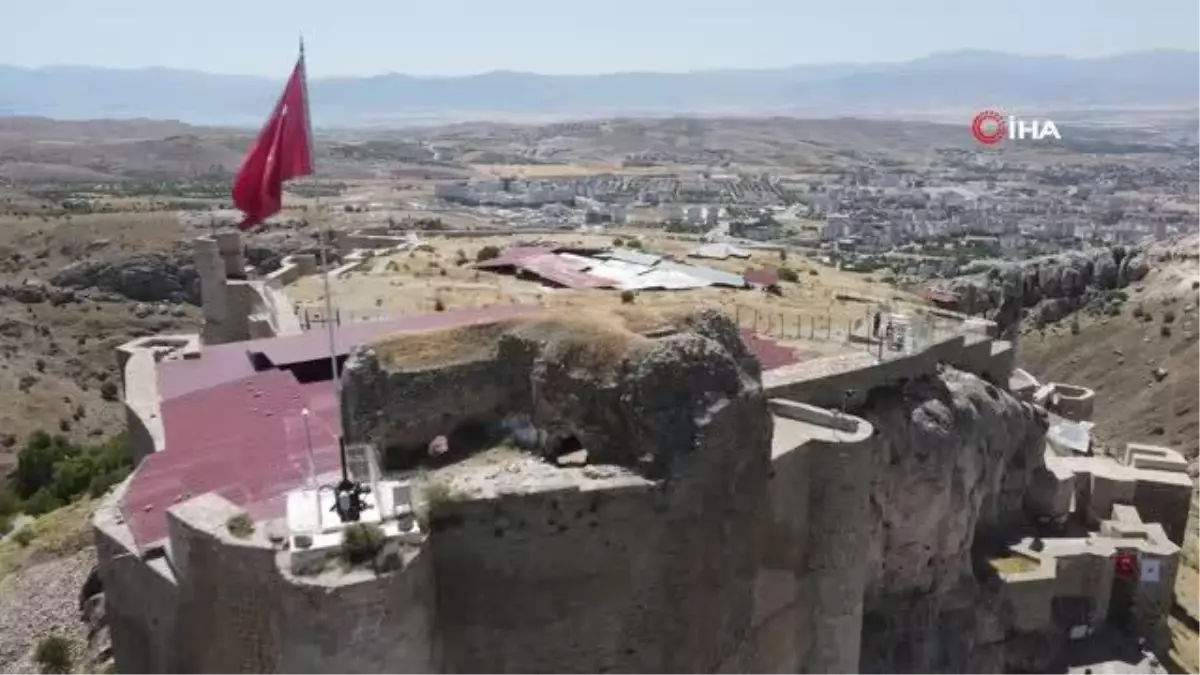 Harput kalesinde 2021'in kazısı başladı, bin metrelik alanda çalışma yapılacak