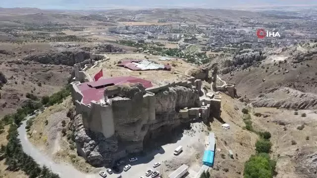 Harput kalesinde 2021'in kazısı başladı, bin metrelik alanda çalışma yapılacak