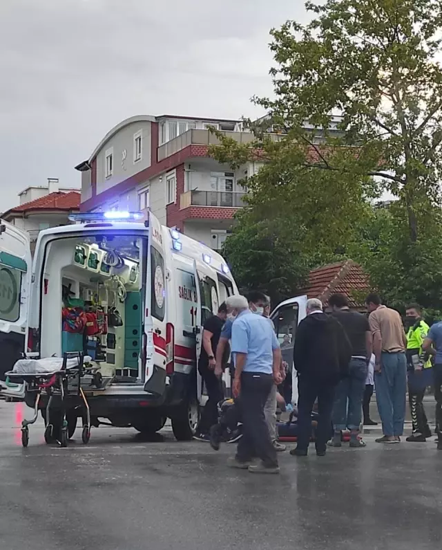Kamyonet ile elektrikli bisiklet çarpıştı: 2 yaralı