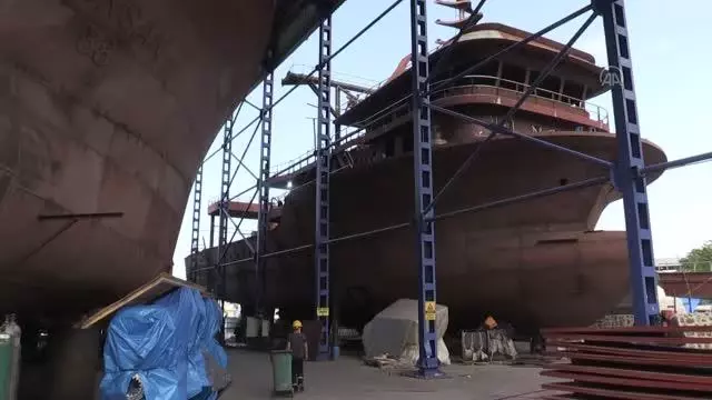Karadenizli balıkçıların yıpranan tekneleri bakıma girdi Karadenizli balıkçıların yıpranan tekneleri bakıma girdi