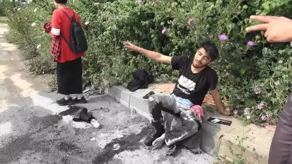 KIZ ARKADAŞIYLA YÜRÜRKEN POMPALI TÜFEKLİ SALDIRIDA YARALANDI